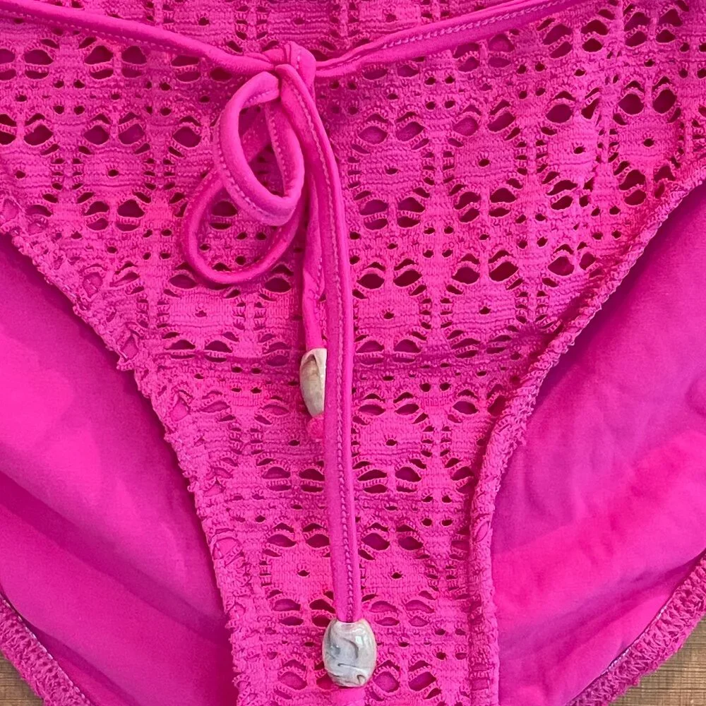 Rasberry Pink Crochet Bikini Bottoms - Women's Small - EUC - Picture 5 of 8